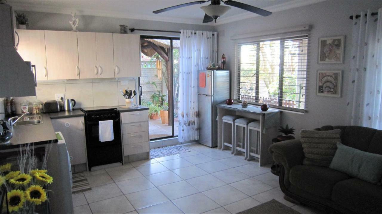 See Rus Self Catering Unit In Westbrook Kzn Private Neat And Cosy Екстер'єр фото